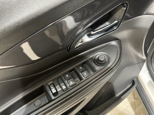 Used 2020 Buick Encore Preferred FWD image 22