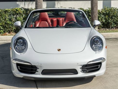 Used 2015 Porsche 911 Carrera 4S image 13