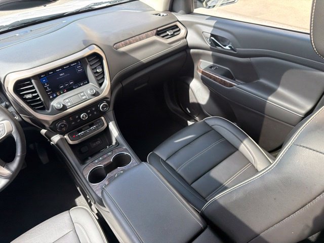 Used 2022 GMC Acadia Denali w/ Denali Technology Package AWD/4WD image 21