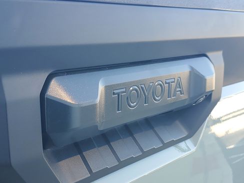 New 2026 Toyota Tundra SR5 w/ SR5 Convenience Package image 7