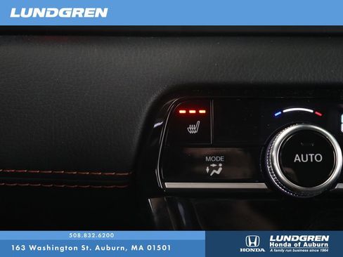 Used 2023 Honda Pilot Sport image 27