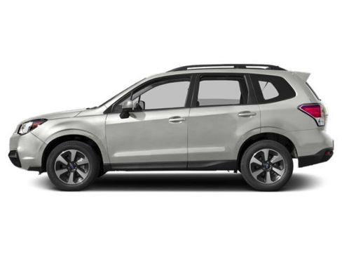 Used 2018 Subaru Forester 2.5i Premium w/ All-Weather Package AWD/4WD image 3