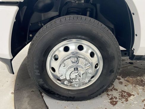 Used 2024 RAM 3500 Limited AWD/4WD image 23