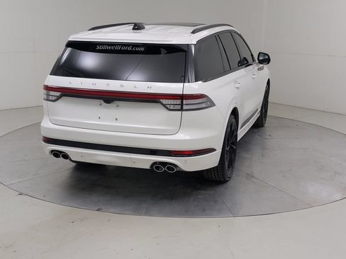 Used 2025 Lincoln Aviator Reserve w/ Equipment Group 201A AWD/4WD image 17