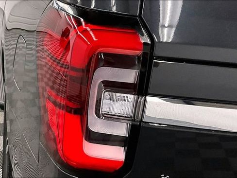 Used 2024 Ford Expedition Max Limited image 37