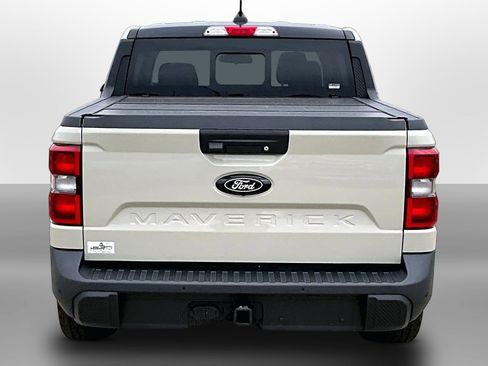 Used 2025 Ford Maverick Lariat w/ Black Appearance Package AWD/4WD image 4