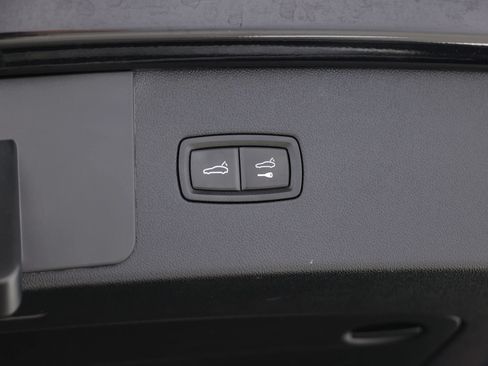 Used 2021 Porsche Cayenne Turbo S AWD/4WD image 76