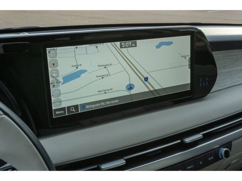 Used 2024 Hyundai Palisade Calligraphy image 24