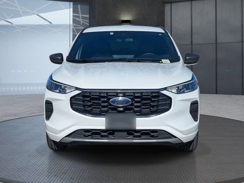 Used 2023 Ford Escape ST-Line w/ Tech Pack #1 image 9