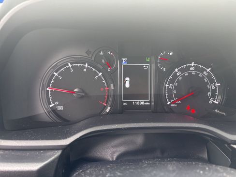 Used 2024 Toyota 4Runner SR5 Premium w/ Moonroof Package image 5