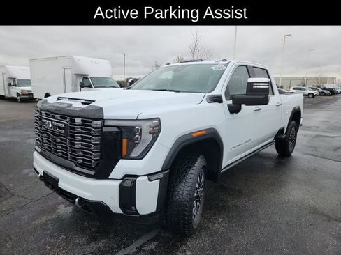 Used 2026 GMC Sierra 2500 Denali Ultimate image 3