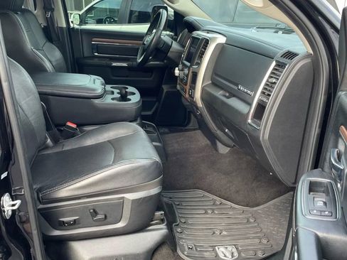 Used 2018 RAM 1500 Laramie image 12