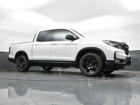 New 2026 Honda Ridgeline Black Edition image 36