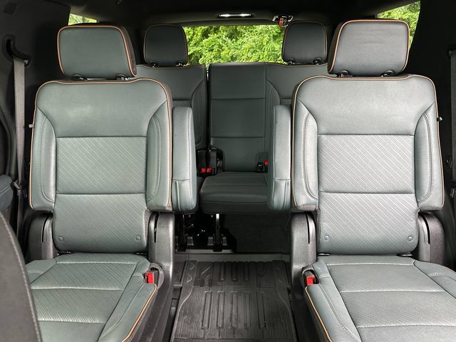 Certified 2026 GMC Yukon AT4 w/ LPO, Floor Liner Package AWD/4WD image 37