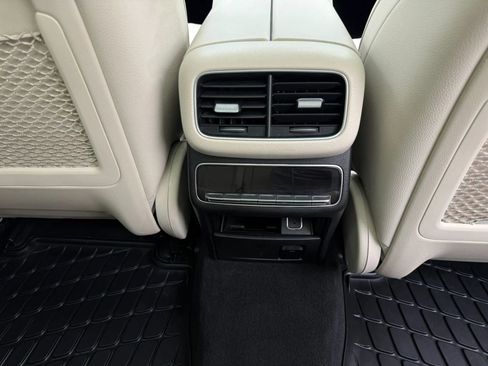Used 2022 Mercedes-Benz GLS 450 4MATIC image 24