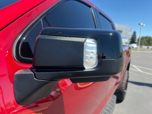 Used 2024 GMC Sierra 1500 AT4 w/ Technology Package AWD/4WD image 35