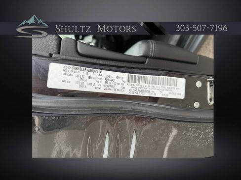 Used 2014 Jeep Grand Cherokee Laredo w/ Quick Order Package 23E AWD/4WD image 12
