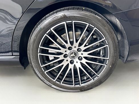 Used 2024 Mercedes-Benz C 300 4MATIC Sedan image 11