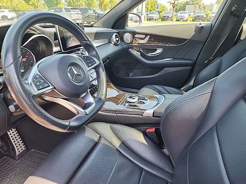 Used 2018 Mercedes-Benz C 300 4MATIC Sedan image 12