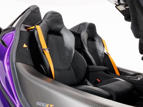 Used 2020 McLaren 600LT Spider RWD image 39