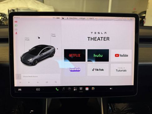 Used 2018 Tesla Model 3 Long Range RWD image 18