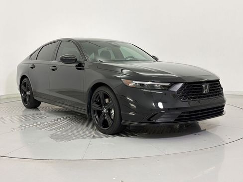 Used 2025 Honda Accord Sport image 7