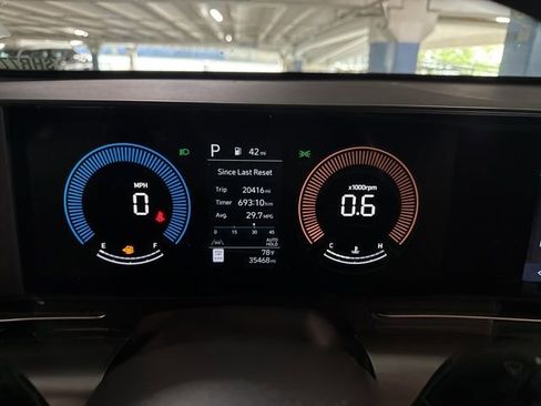 Used 2025 Hyundai Kona SEL image 7