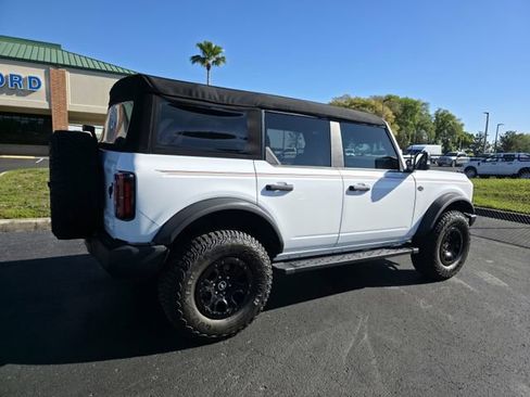Used 2024 Ford Bronco Wildtrak image 5