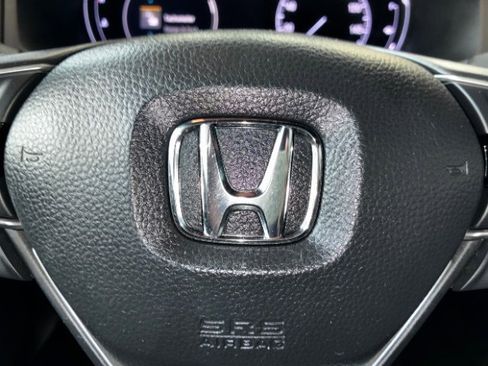 Used 2020 Honda Accord Sport image 16