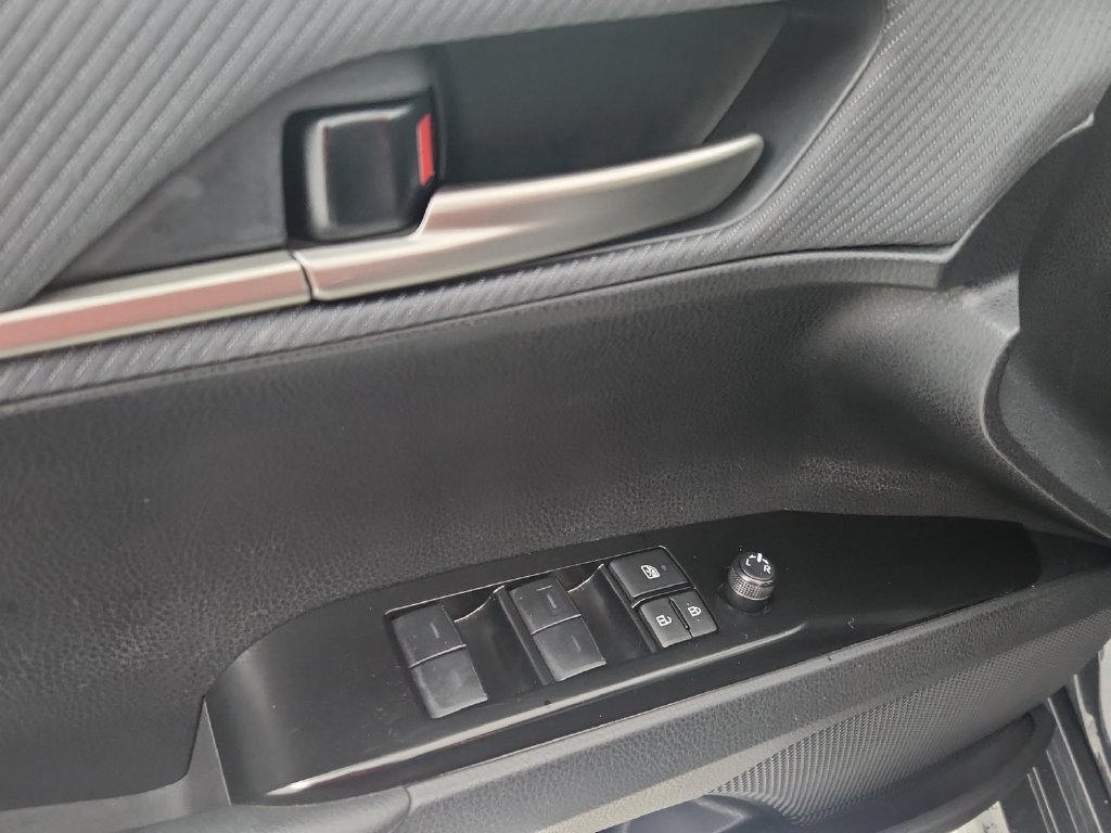 Used 2026 Toyota Camry SE FWD image 23