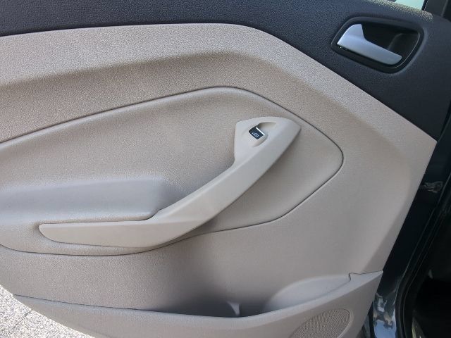Used 2019 Ford Escape SE FWD image 23