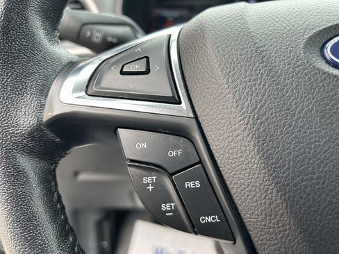 Used 2022 Ford Edge SEL AWD/4WD image 21