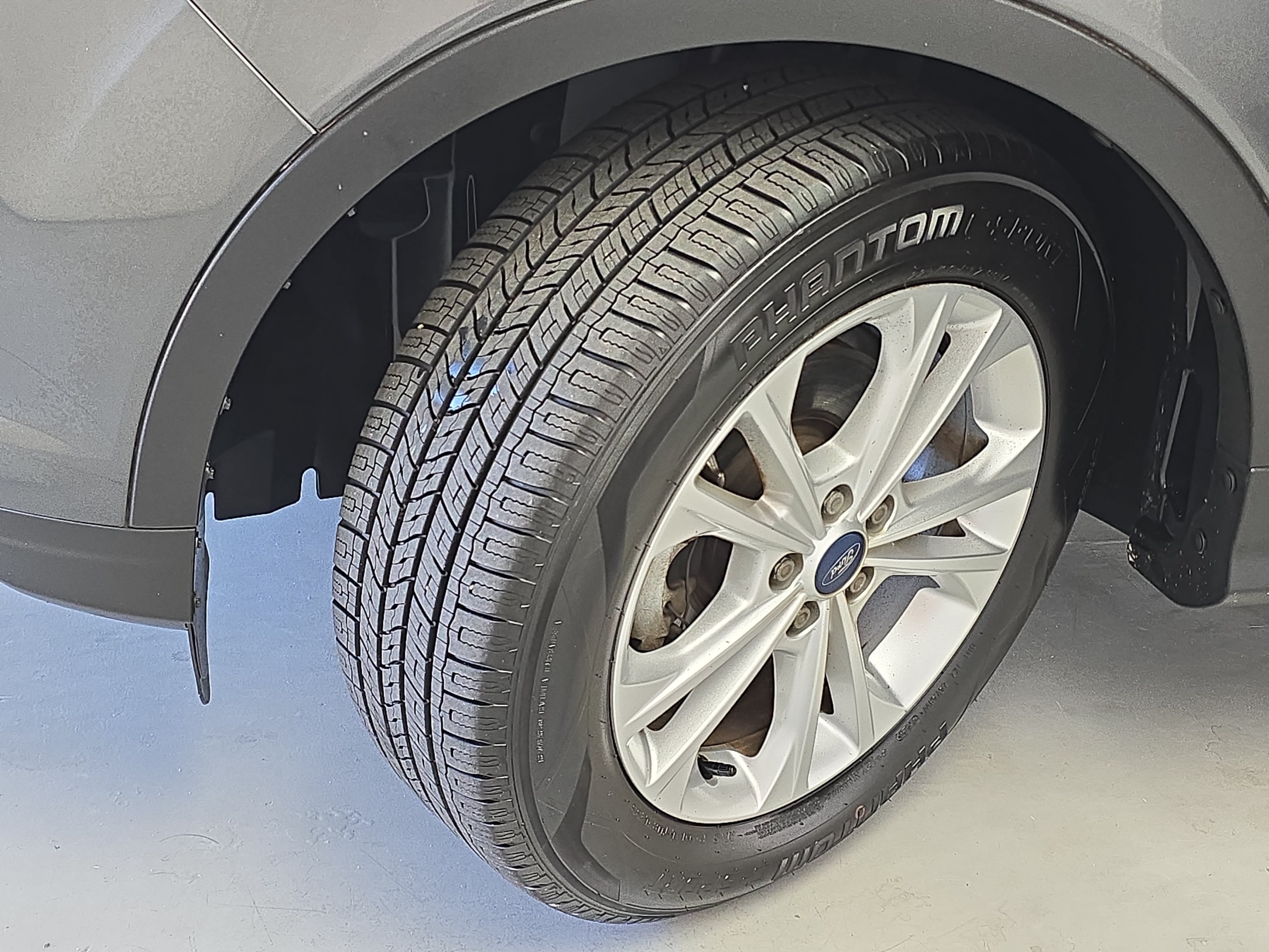 Used 2019 Ford Escape SE FWD image 30
