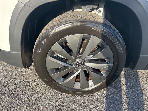 Used 2022 Volkswagen Taos S image 17