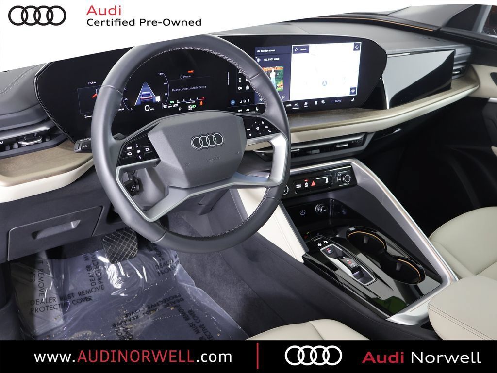 Certified 2025 Audi Q5 Premium AWD/4WD image 2