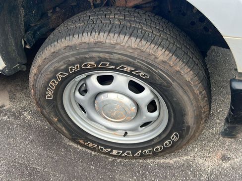 Used 2022 Ford F150 XL w/ Equipment Group 101A High image 5