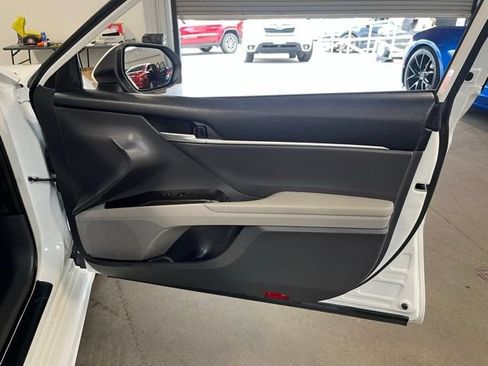 Used 2024 Toyota Camry SE FWD image 12