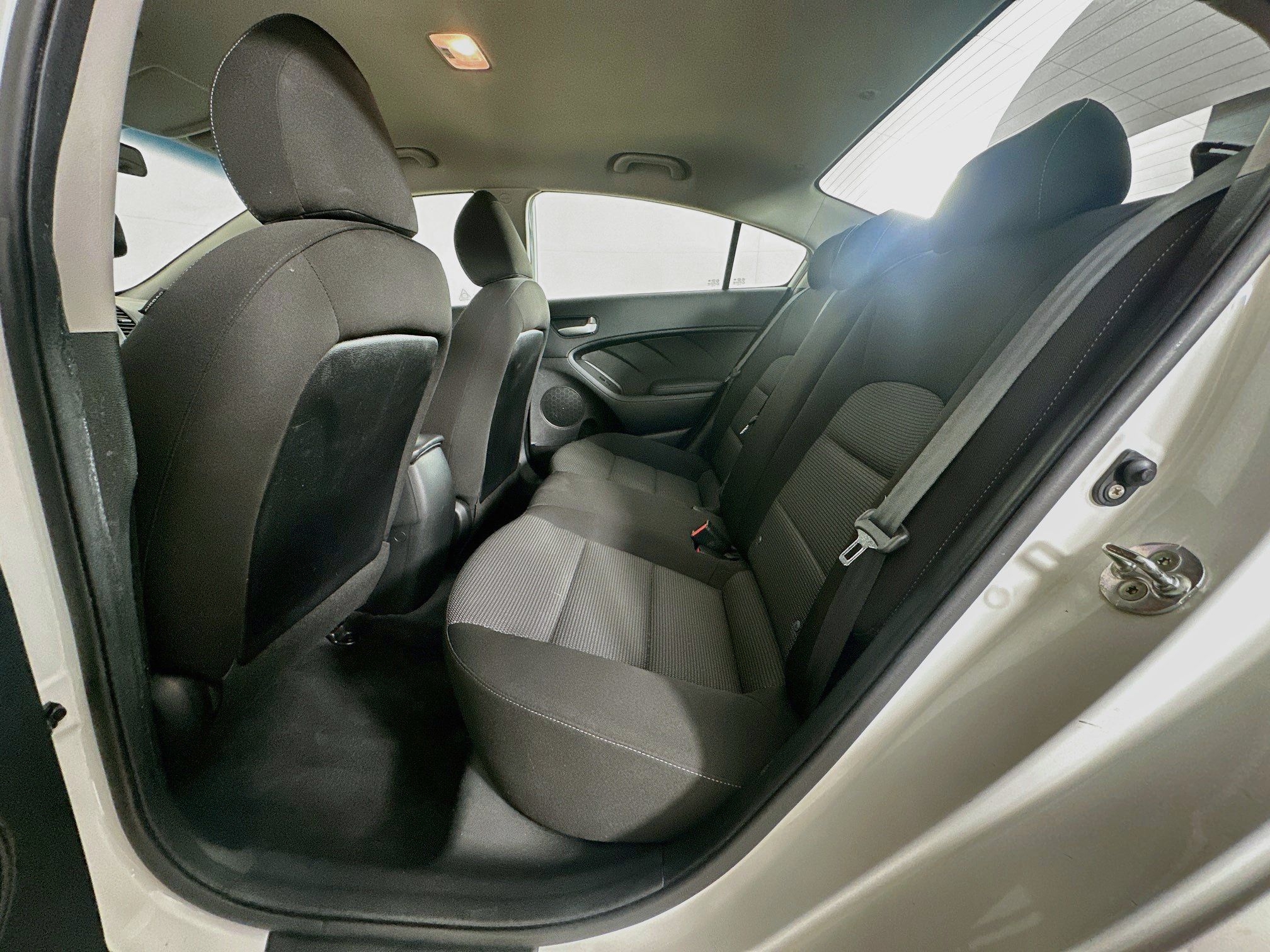 Used 2018 Kia Forte LX FWD image 25
