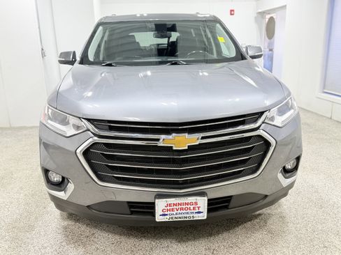 Used 2019 Chevrolet Traverse LT w/ LT Premium Package image 2