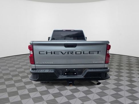 Used 2024 Chevrolet Silverado 2500 Custom AWD/4WD image 10