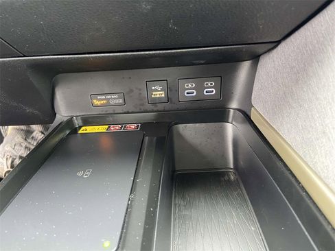 Used 2026 Toyota Camry LE image 23