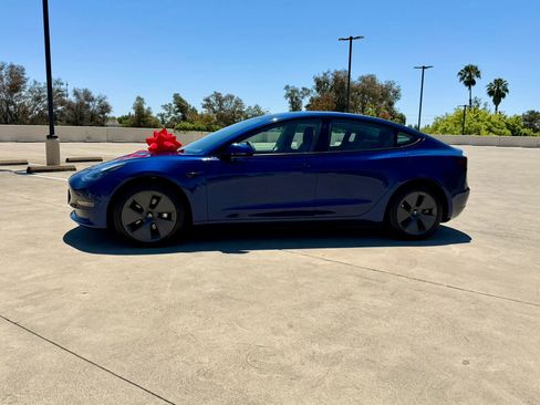 Used 2022 Tesla Model 3 RWD image 17
