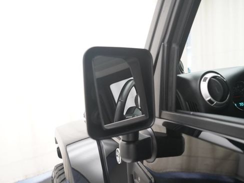 Used 2014 Jeep Wrangler Unlimited Rubicon w/ Dual Top Group AWD/4WD image 23