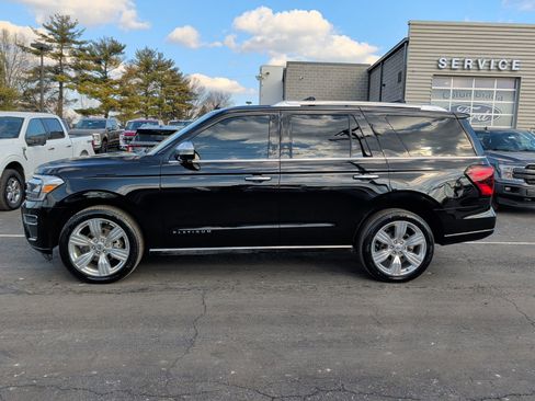 Used 2023 Ford Expedition Platinum AWD/4WD image 6