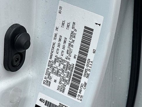 Certified 2025 Toyota Sequoia SR5 image 32