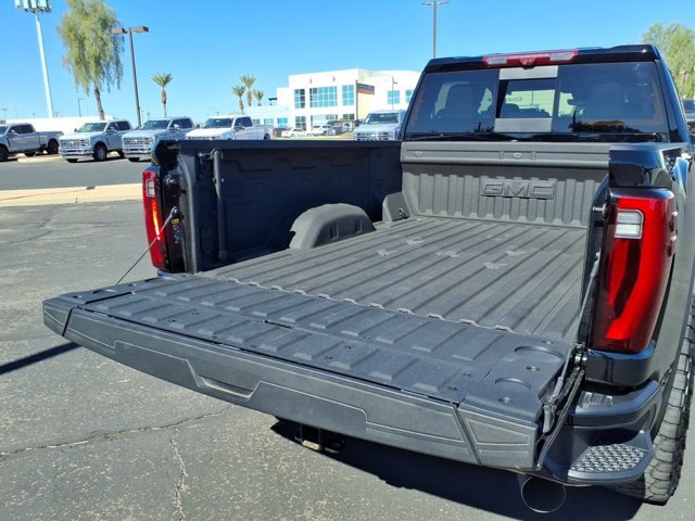 Used 2025 GMC Sierra 2500 Denali w/ Max Trailering Package AWD/4WD image 15