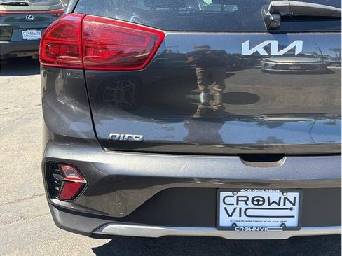Used 2022 Kia Niro EX FWD image 21