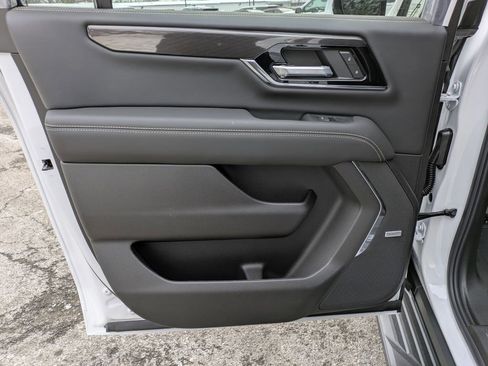 New 2026 GMC Yukon XL Elevation image 28