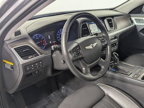 Used 2015 Hyundai Genesis 5.0 RWD image 11