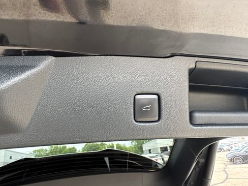 Certified 2023 Ford Escape ST-Line Select AWD/4WD image 36